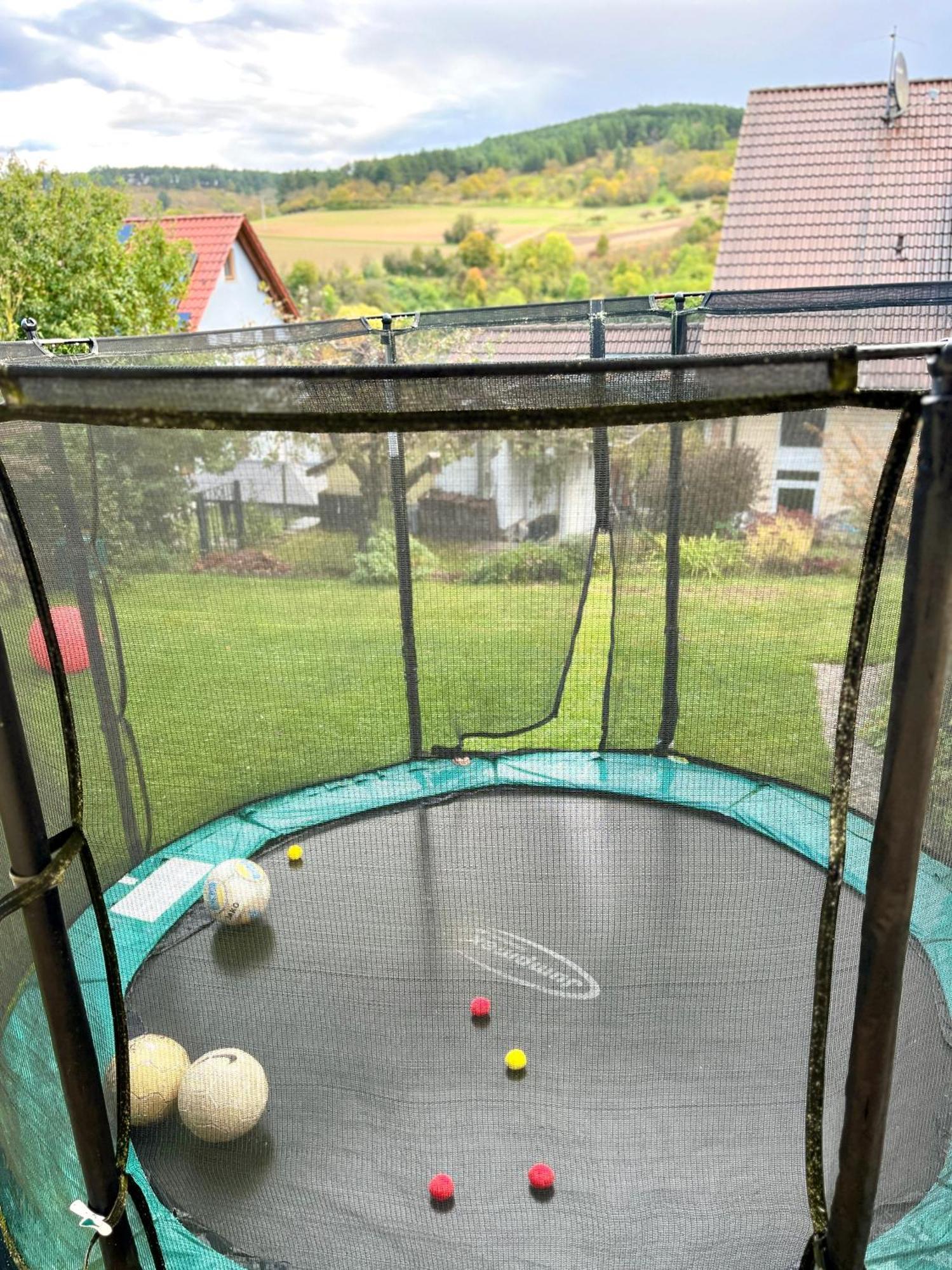 Ferienhaus Weinbergblick - Nahe Wuerzburg - 2 Schlafzimmer - Familienfreundlich - Terrasse Unterleinach Екстер'єр фото